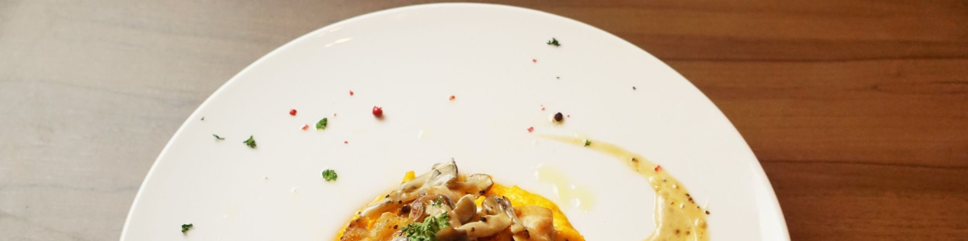 東京湾をクルージング！夜景と美味を楽しむ贅沢旅